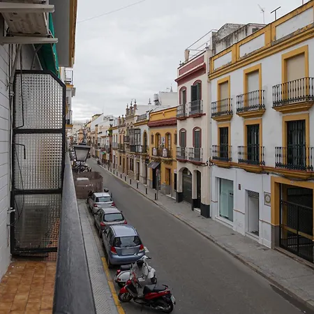 Apartment 3 Bedroom In The Heart Of Triana Seville