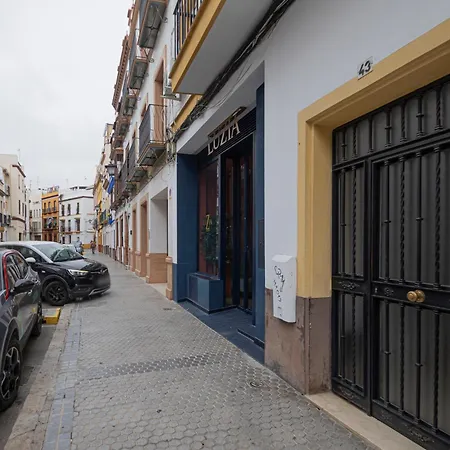 3 Bedroom In The Heart Of Triana *