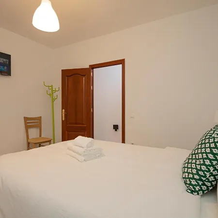 Apartment 3 Bedroom In The Heart Of Triana *
