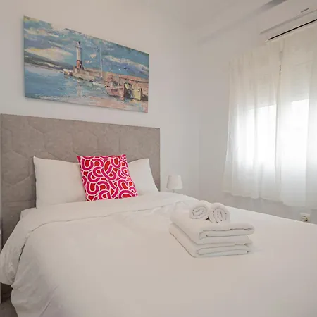 3 Bedroom In The Heart Of Triana Apartment Seville