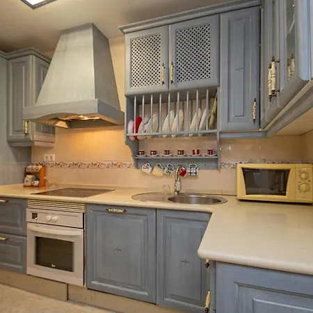 Apartment 3 Bedroom In The Heart Of Triana *