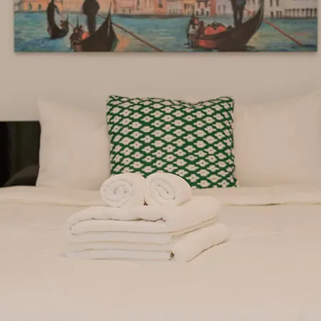 3 Bedroom In The Heart Of Triana * Seville