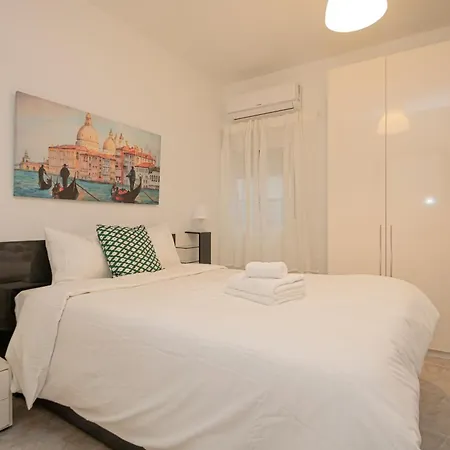 3 Bedroom In The Heart Of Triana *